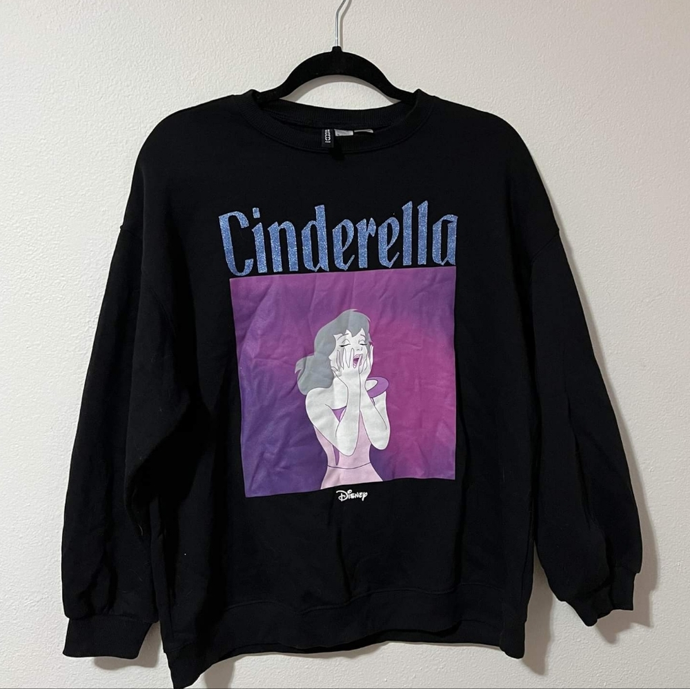 H&M Black Printed Cinderella Crewneck Sweater Size M